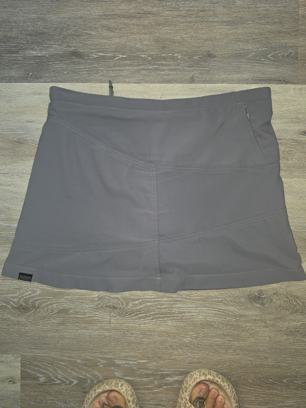 Expressa Skort - Picture 2 of 8